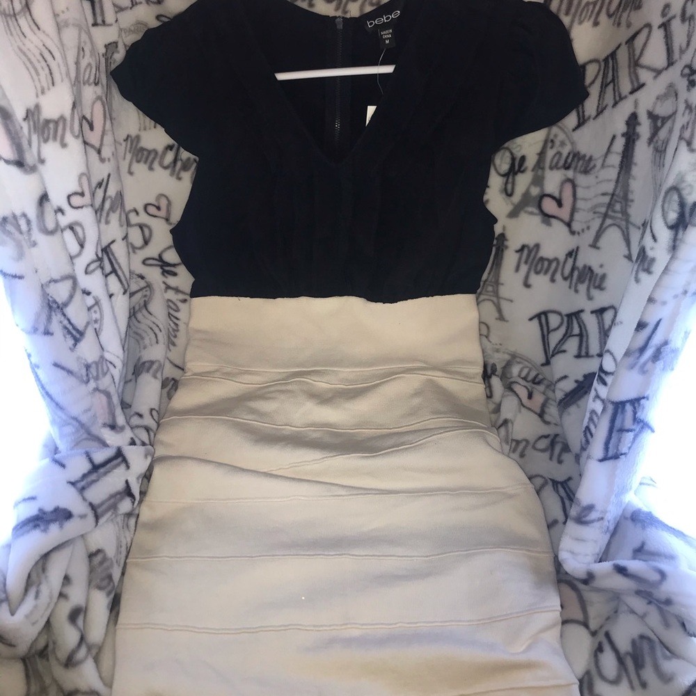 💕 Cute black top white banded bottom bebe dress